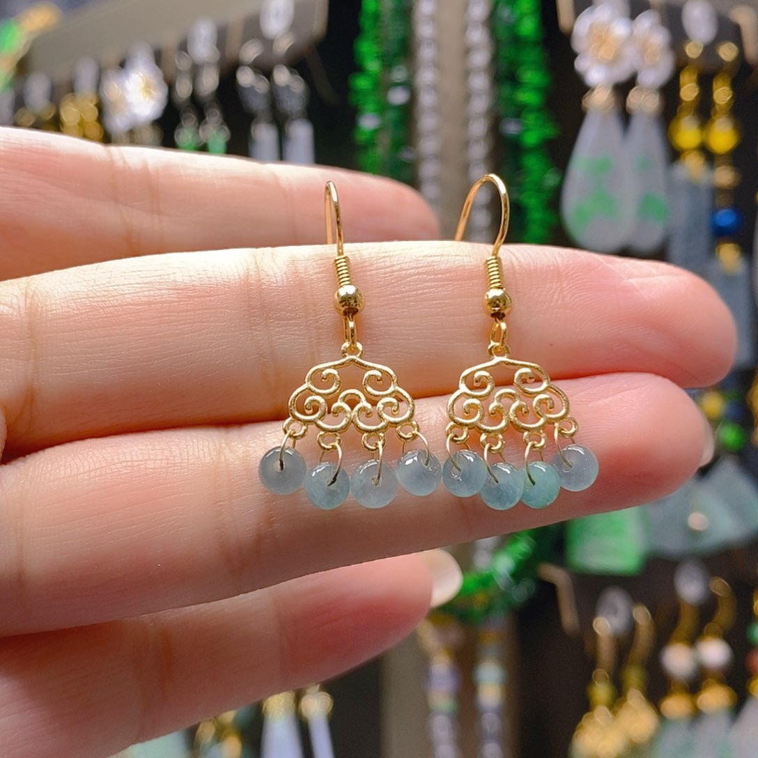 未镶嵌翡翠耳饰翡翠