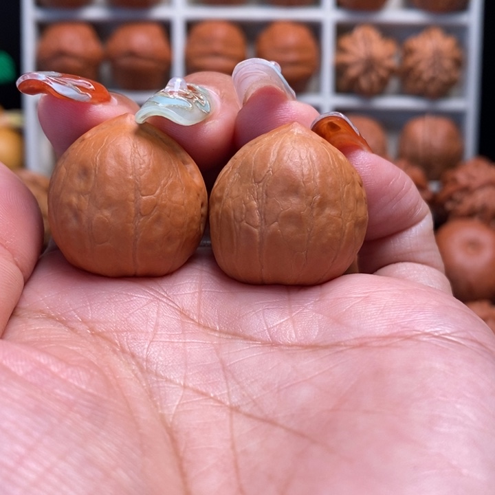 小***菊把件文玩核桃寿桃