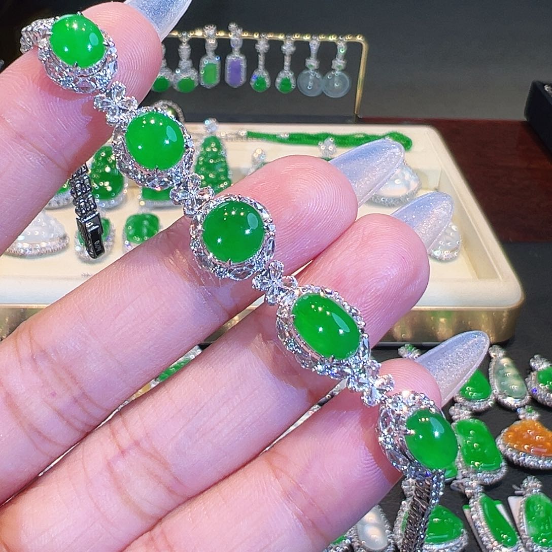 翡翠手链18K金镶嵌翡翠