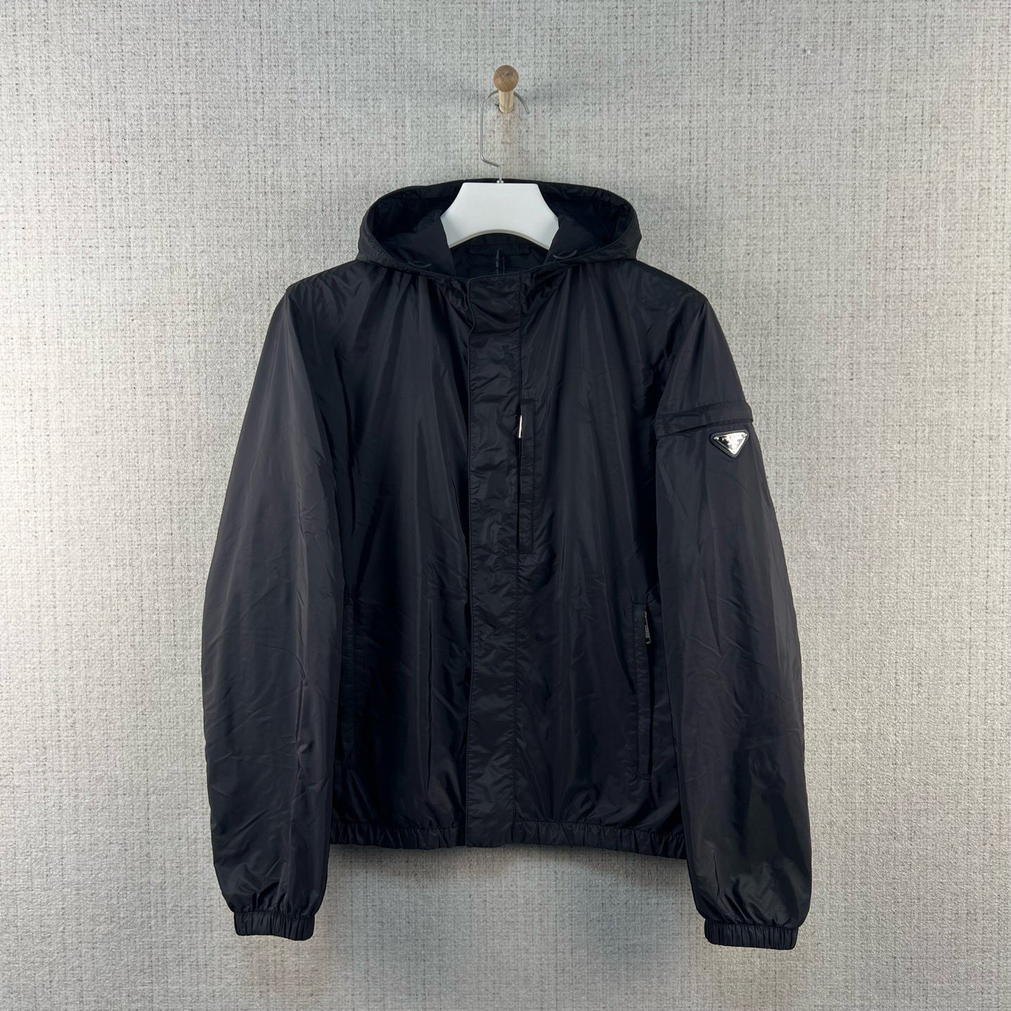 未使用 Prada/普拉达 Logo徽标连帽夹克外套/尺码50/编号9001