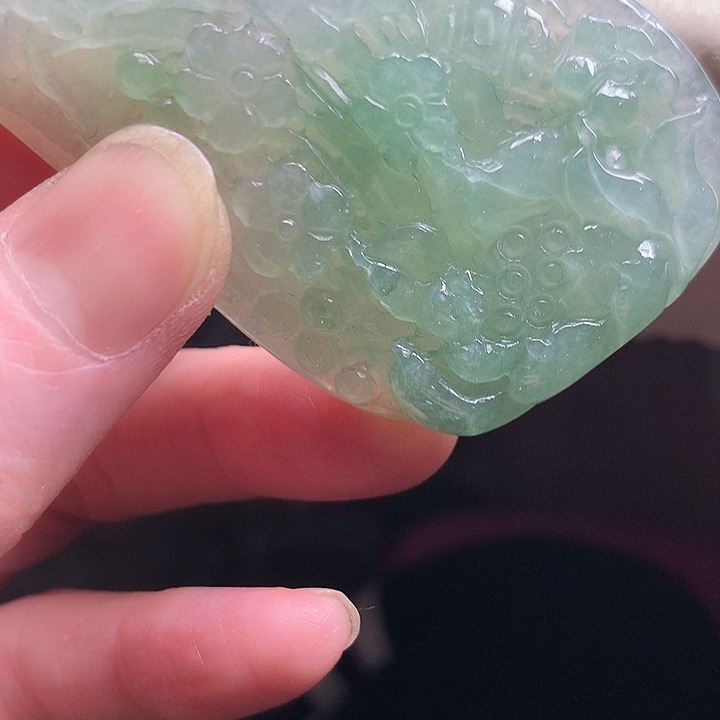 翡翠颈饰未镶嵌吊坠