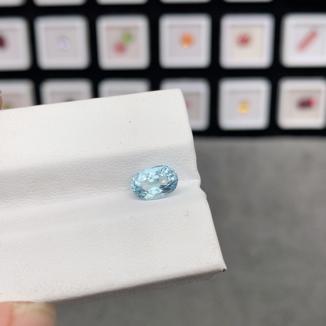 海蓝宝石裸石1.23克拉