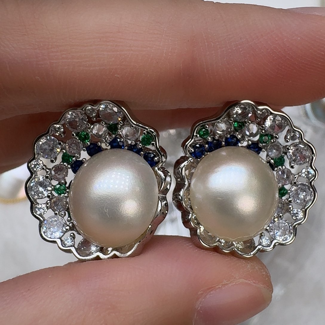 耳饰未镶嵌拼合珍珠（马贝珠）