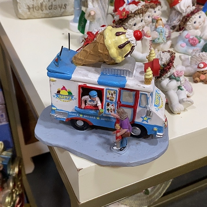 树脂制品冰淇淋车树脂