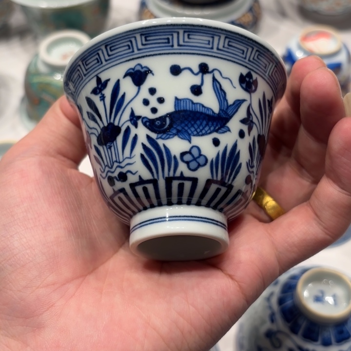 哇***.景德镇陶瓷杯子的