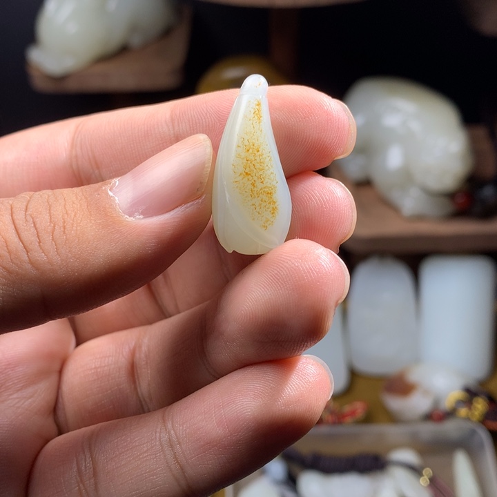 和田玉未镶嵌挂件