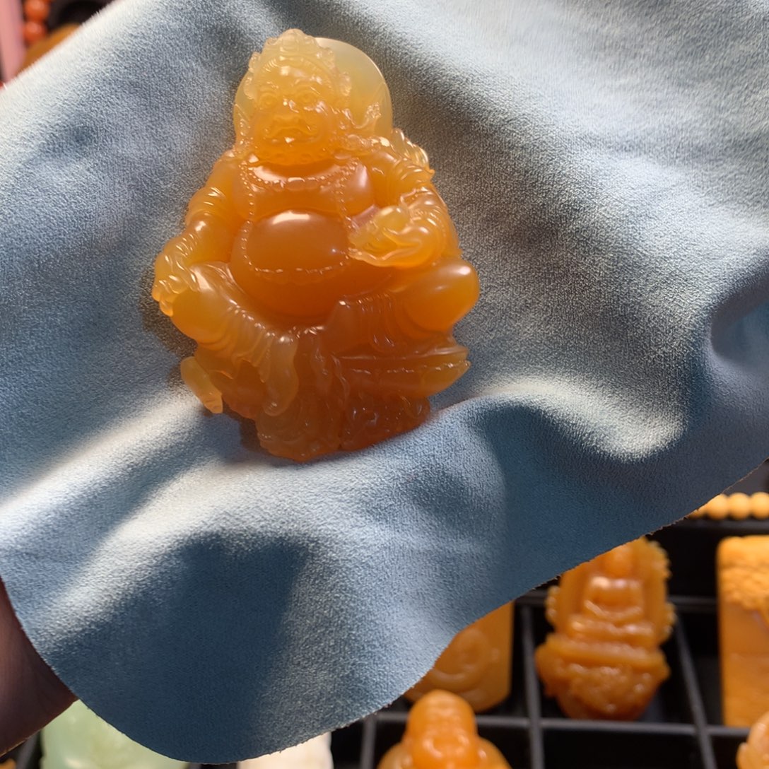 金***缘石英质玉（缅黄）未镶嵌配饰