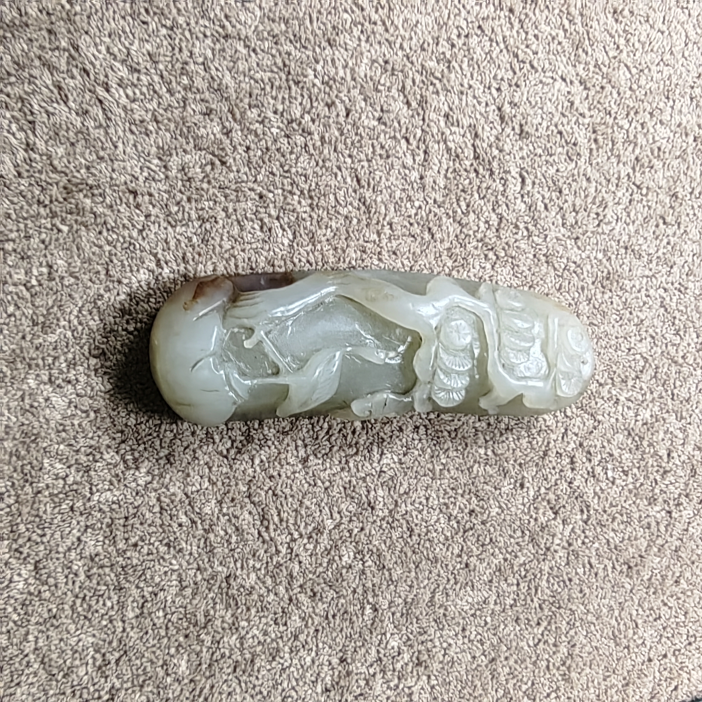 和田玉未镶嵌把件