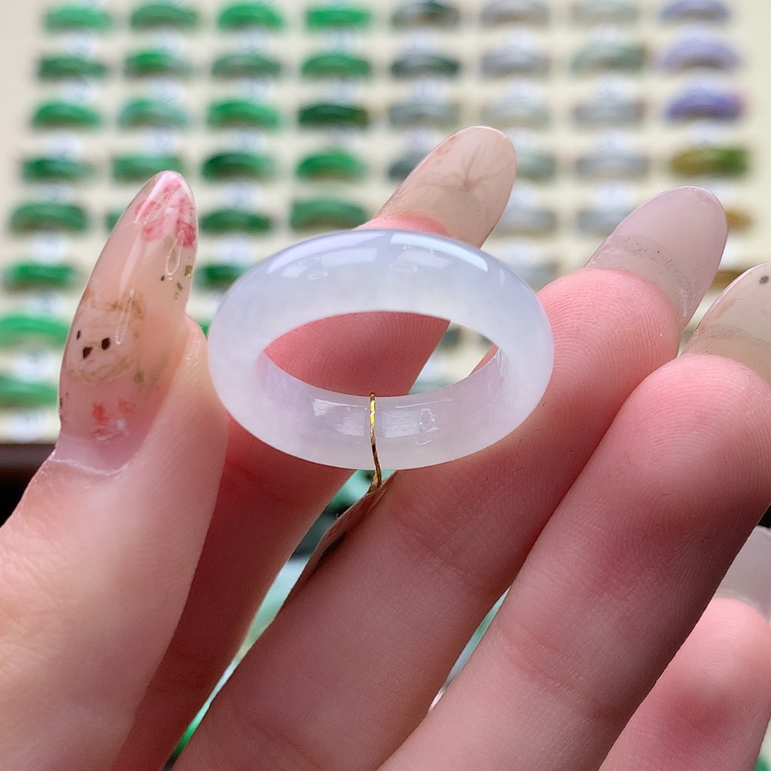 翡翠未镶嵌戒指港17