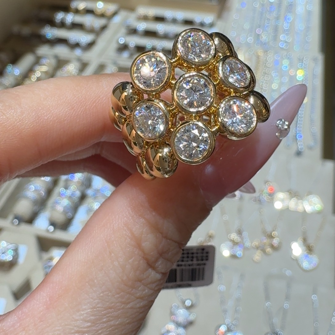 戒指/指环18K金镶嵌钻石