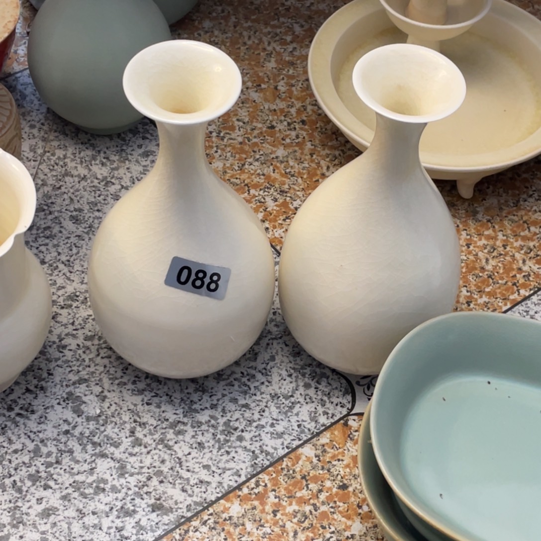 蕭***彊赏品霍州玉壶春一对