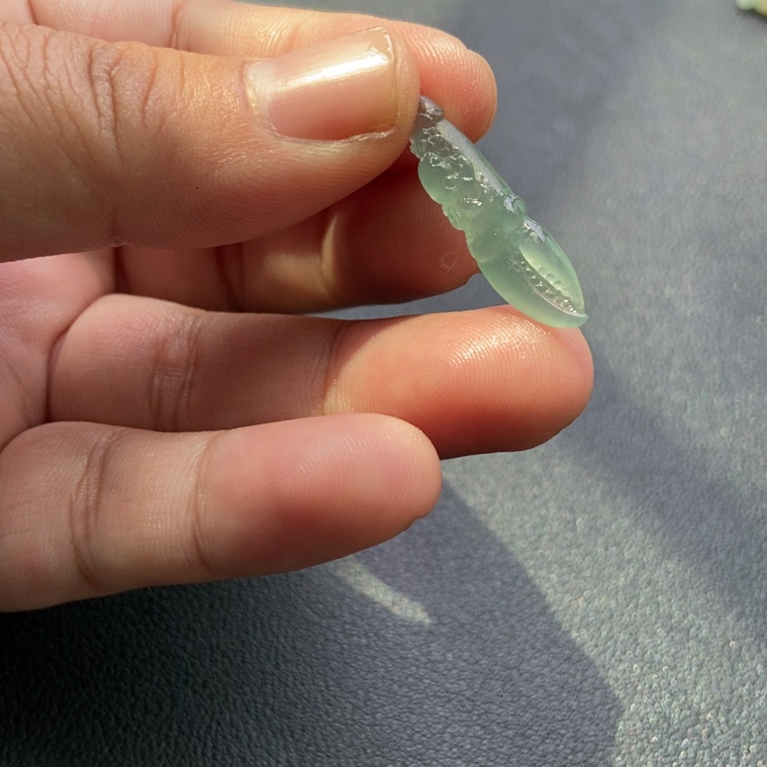 定制翡翠未镶嵌蟹钳