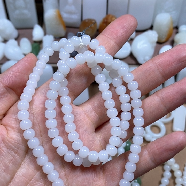 天***蝎和田玉未镶嵌挂件