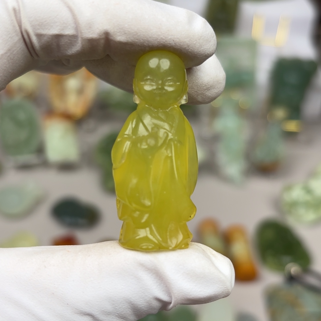 蛇纹石玉颈饰未镶嵌