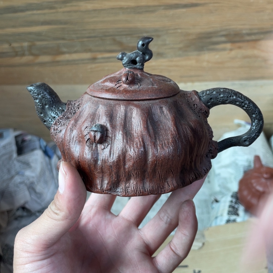 茶壶紫砂老厂紫砂壶一件。