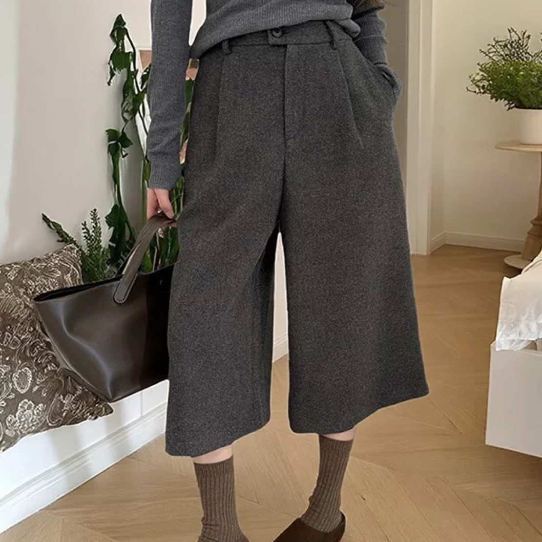 灰色高级毛呢加绒“八分裤”