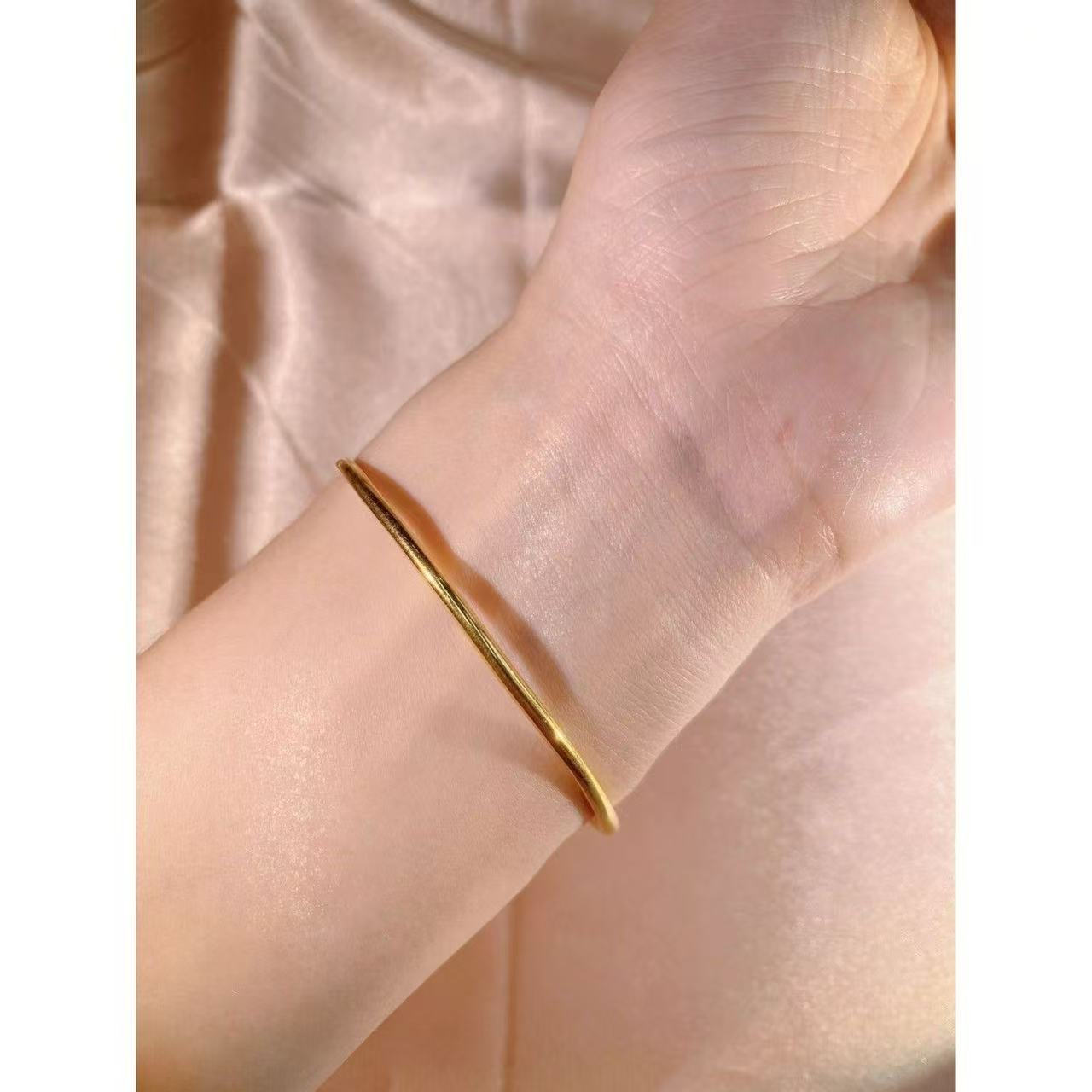 足银手镯 足银手镯  细圈亮面磨砂实心手镯