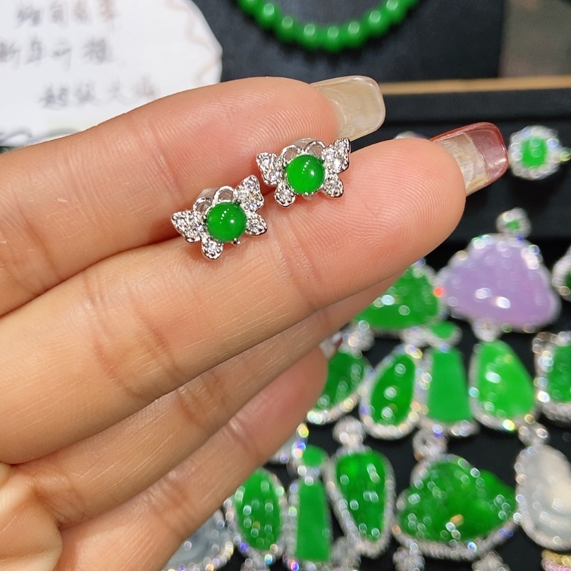 【闪购商品】翡翠耳饰未镶嵌天然翡翠