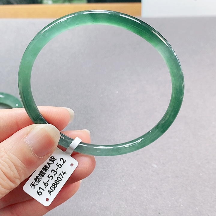 【闪购商品】翡翠手镯（圆镯）未镶嵌