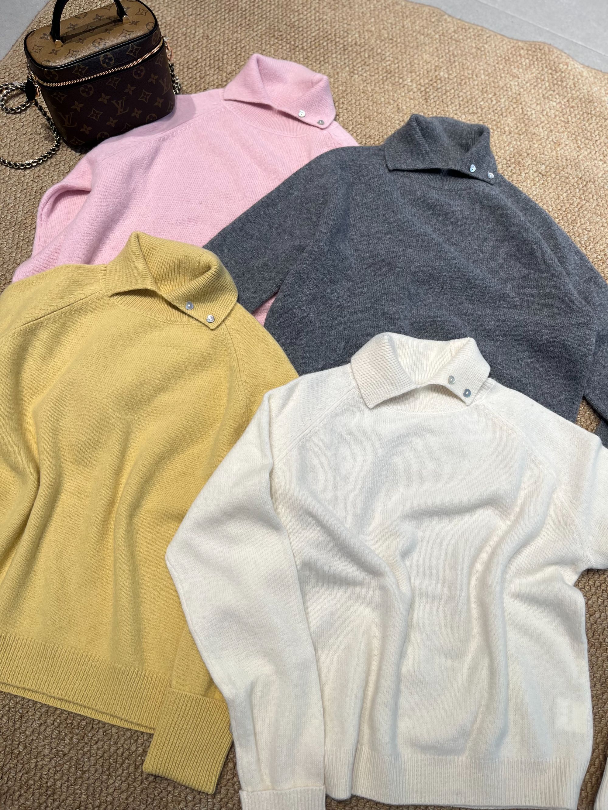 秋冬慵懒高级感时尚气质百搭翻领毛衣内搭【米诺】