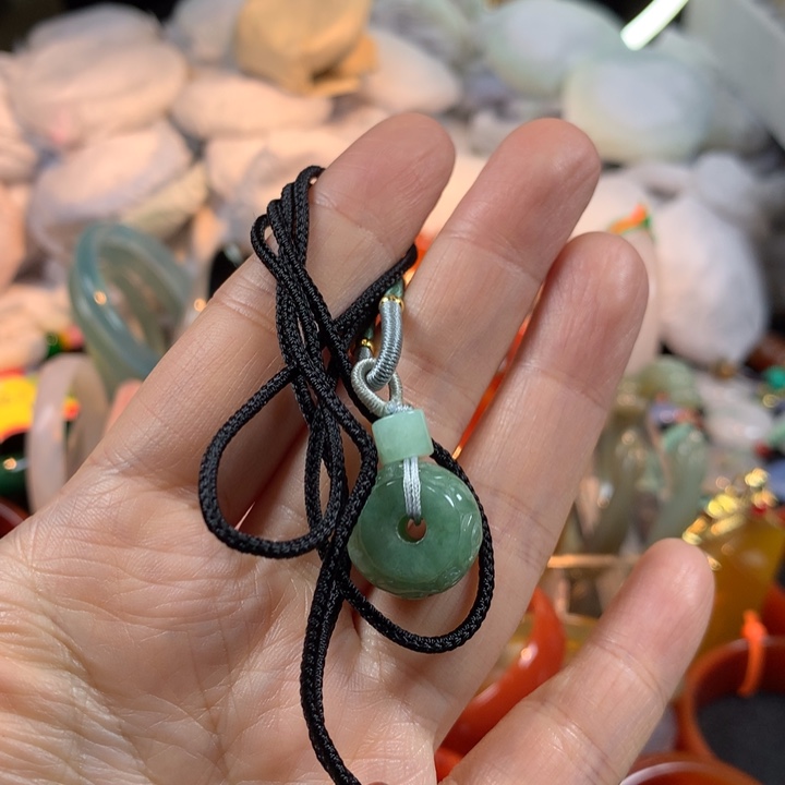 এ***࿐翡翠未镶嵌颈饰翡翠