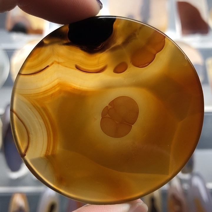 玛瑙/玉髓未镶嵌颈饰180 微瑕