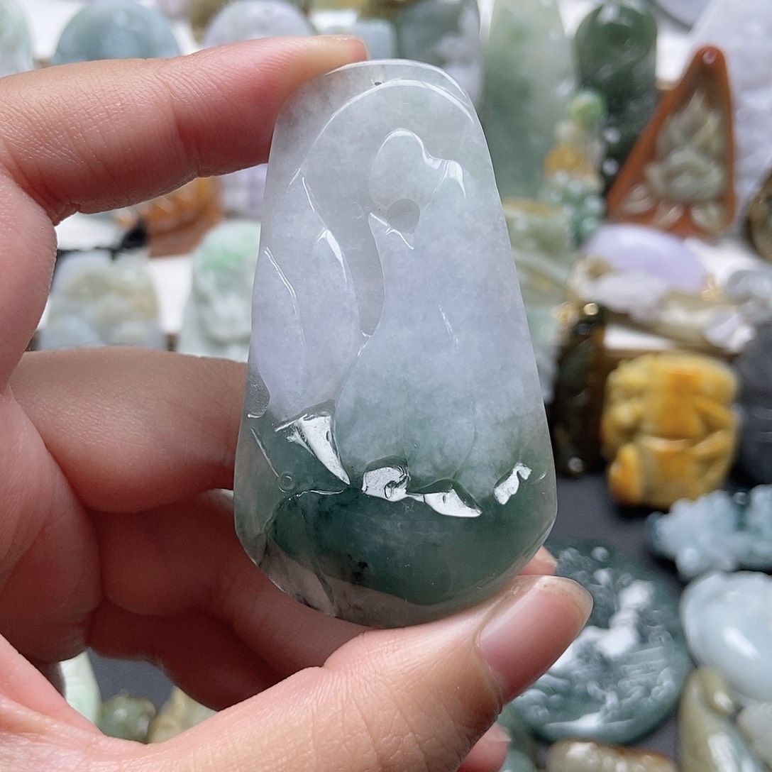 翡翠未镶嵌颈饰翡翠