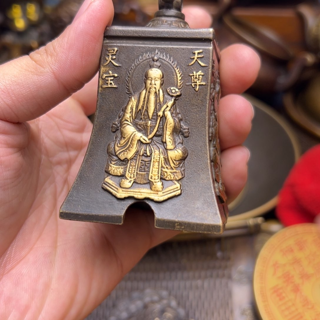 精美铜器点击下单