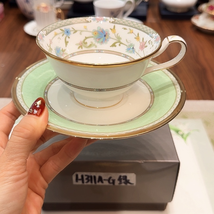 瓷片杯子杯子杯子水杯杯子水杯