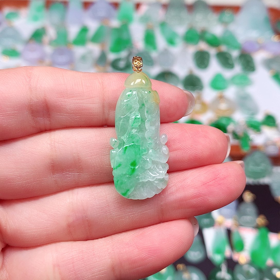 翡翠颈饰18K金镶嵌天然翡翠A货