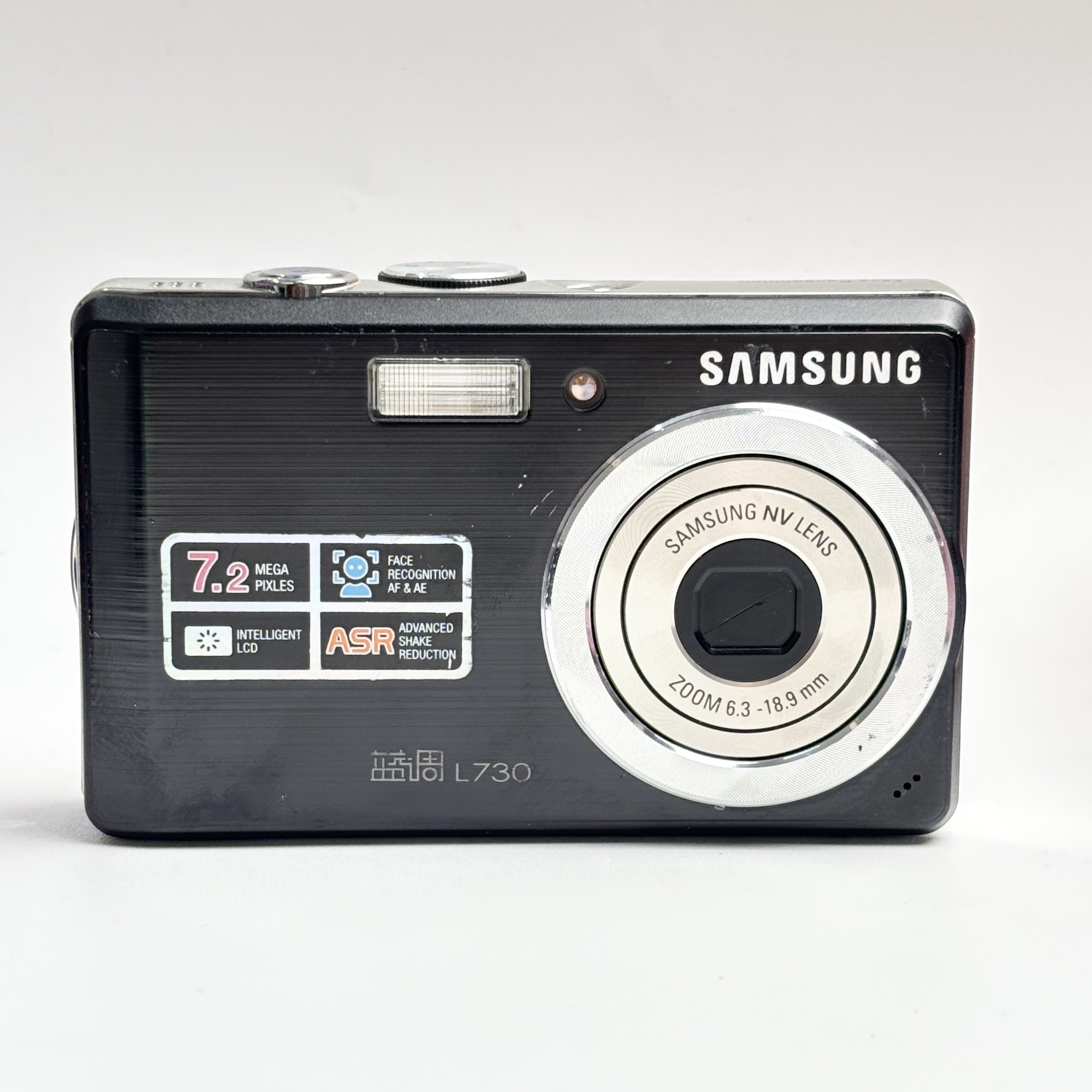 9新 Samsung/三星 热门款！L730黑色720W像素3倍光变复古ccd相机