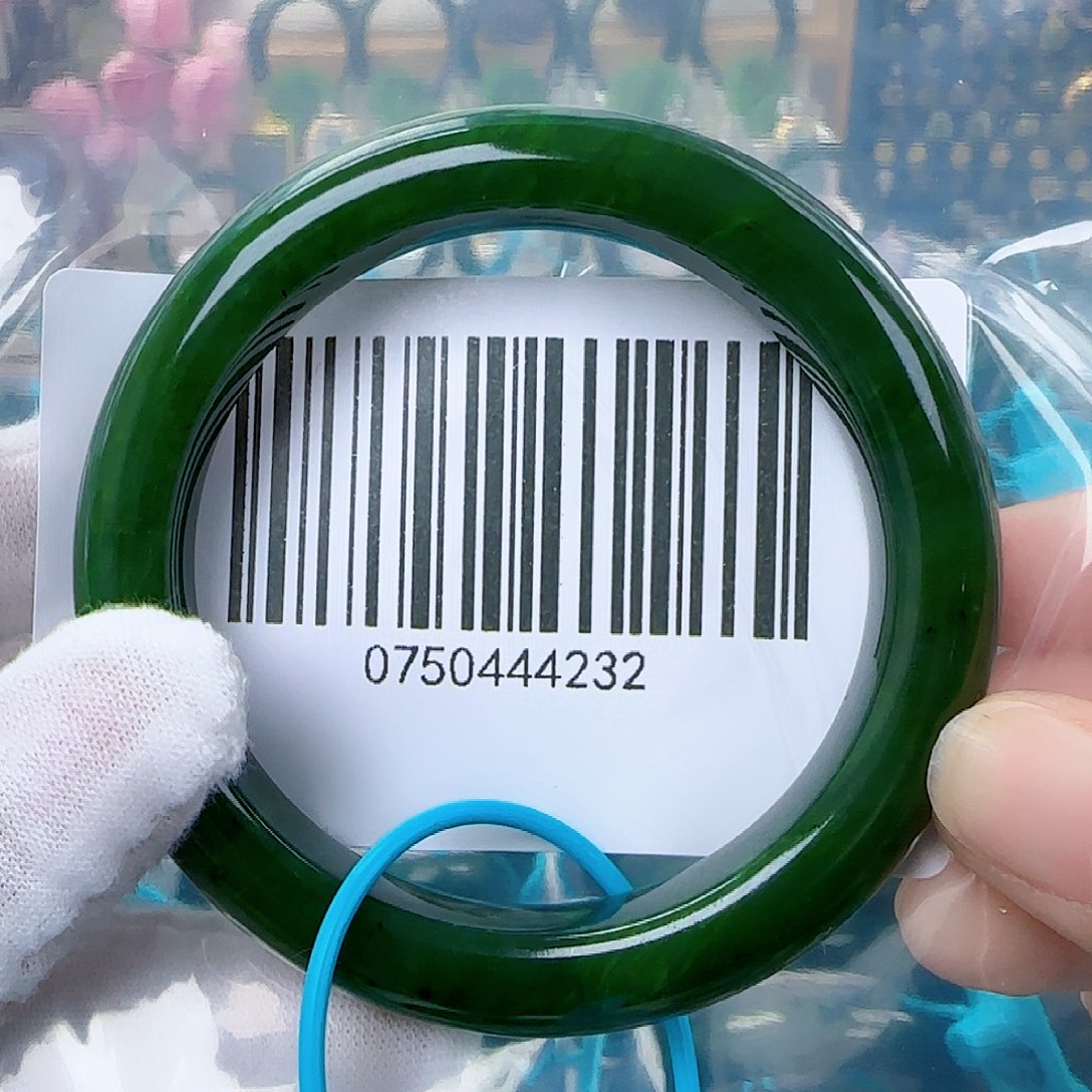 和田玉（碧玉）手镯未镶嵌57