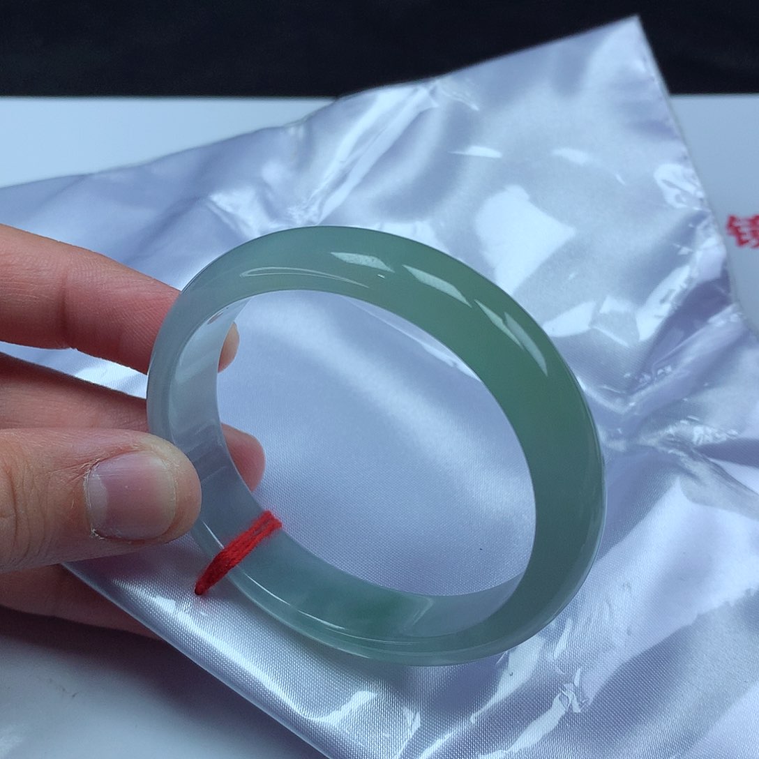 翡翠手镯未镶嵌55贵妃