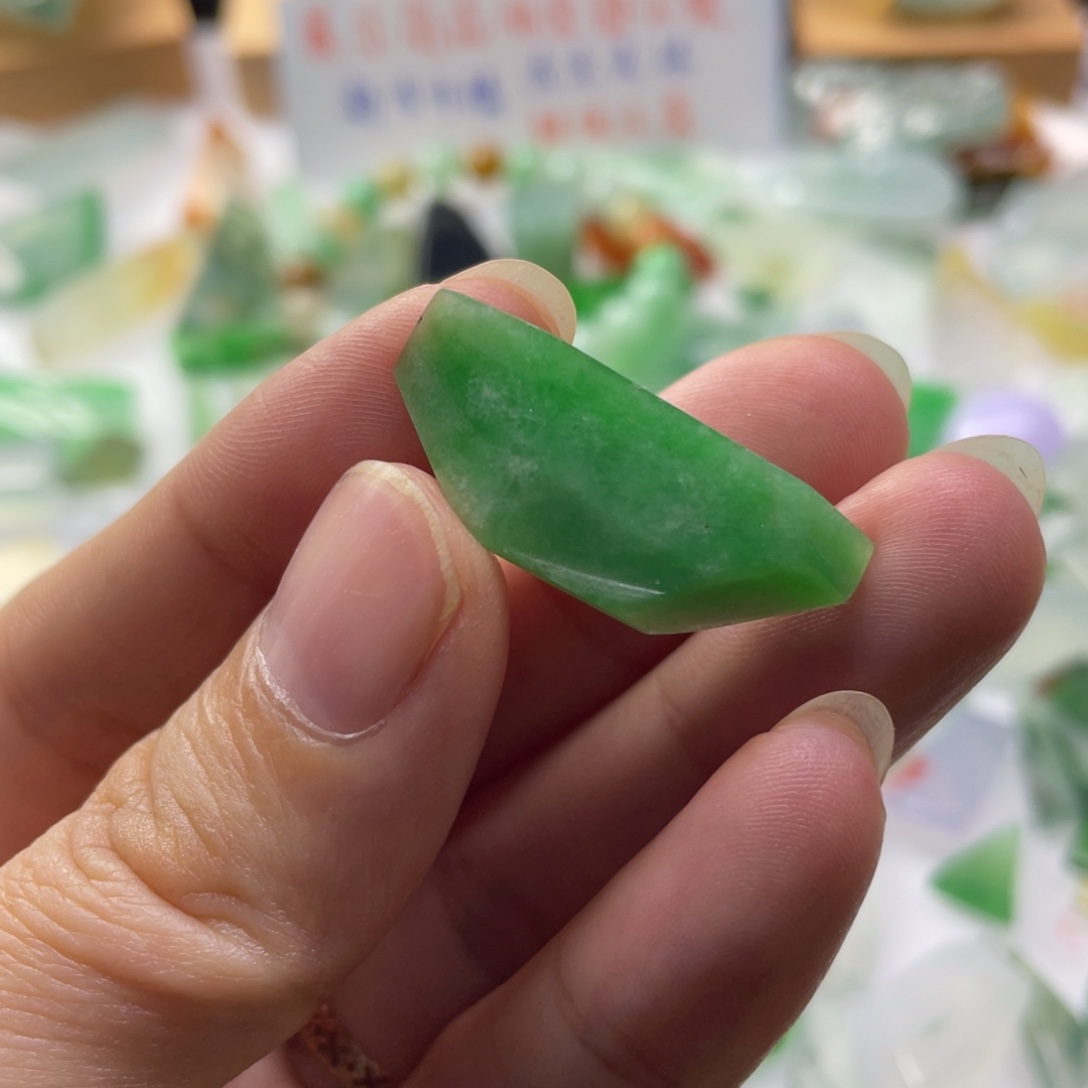 定制翡翠未镶嵌天然缅甸翡翠