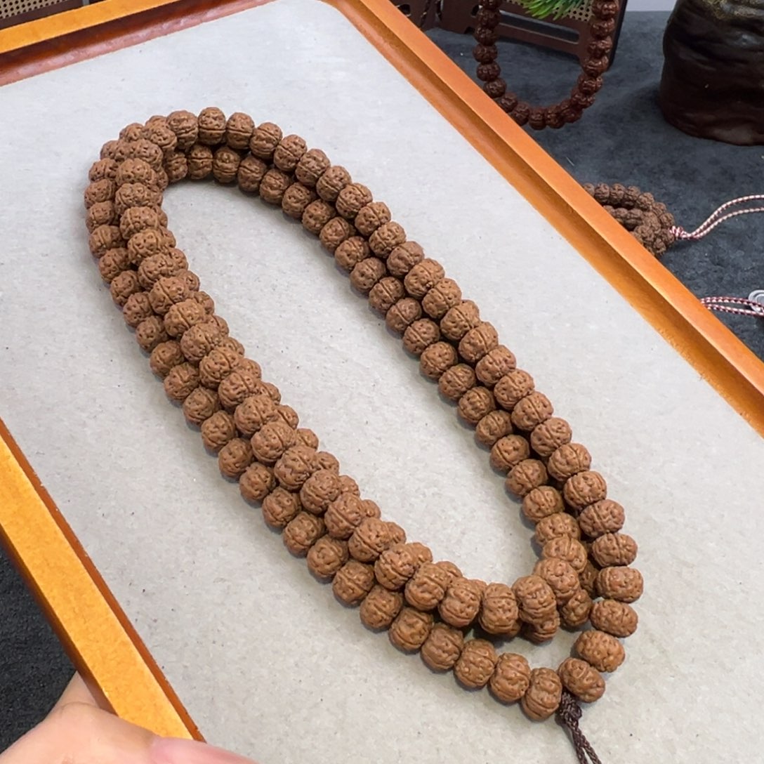 金刚菩提吊坠勿里达纯血老树王108、