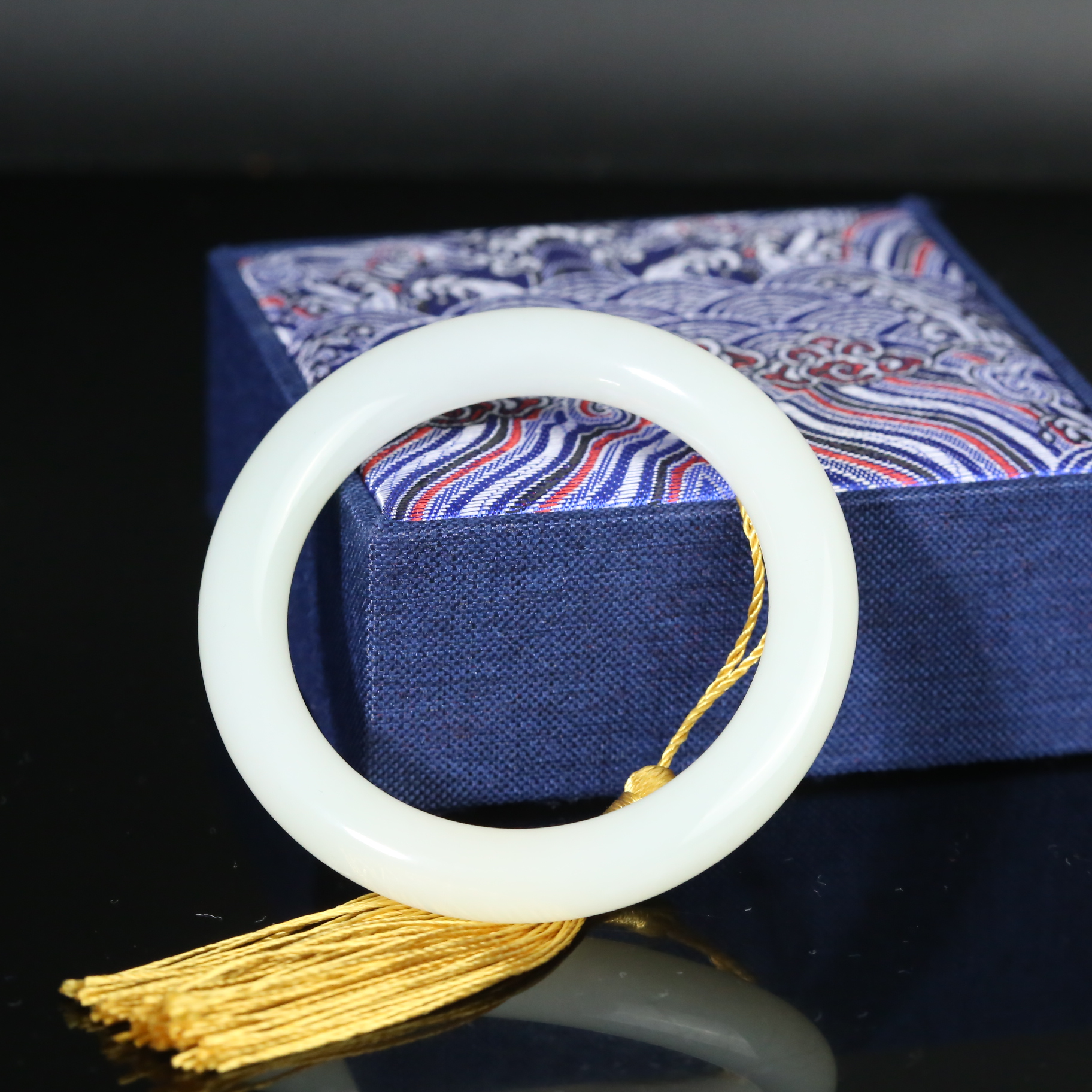 二十世纪和田玉手镯WLTY2510291002