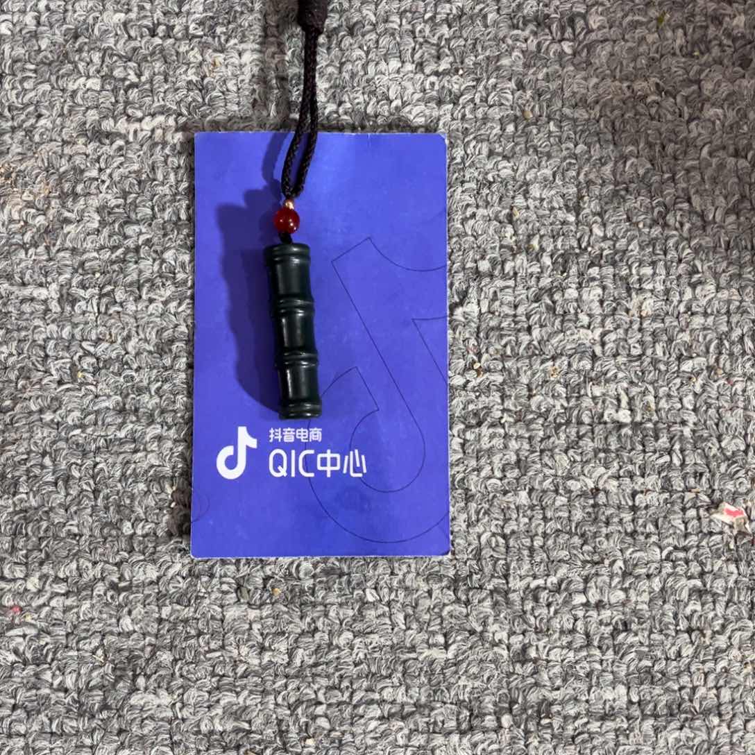 【闪购商品】和田玉颈饰未镶嵌显*