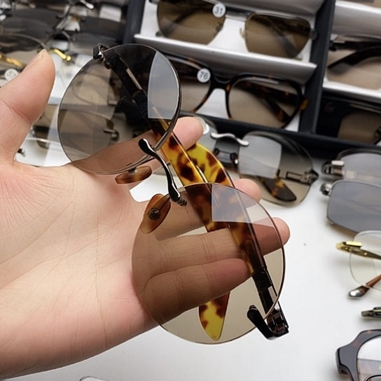 用***9天然水晶石头眼镜