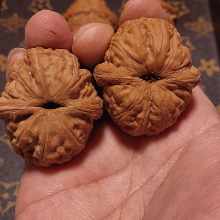 吊坠文玩核桃大**瓷我我也是很喜欢的