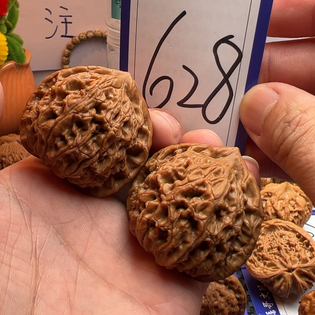 文玩核桃把件水龙纹44尺寸628号