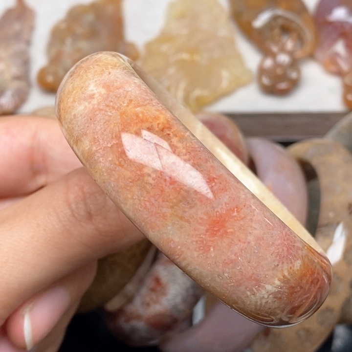 硅化珊瑚（珊瑚玉）手镯未镶嵌52.7