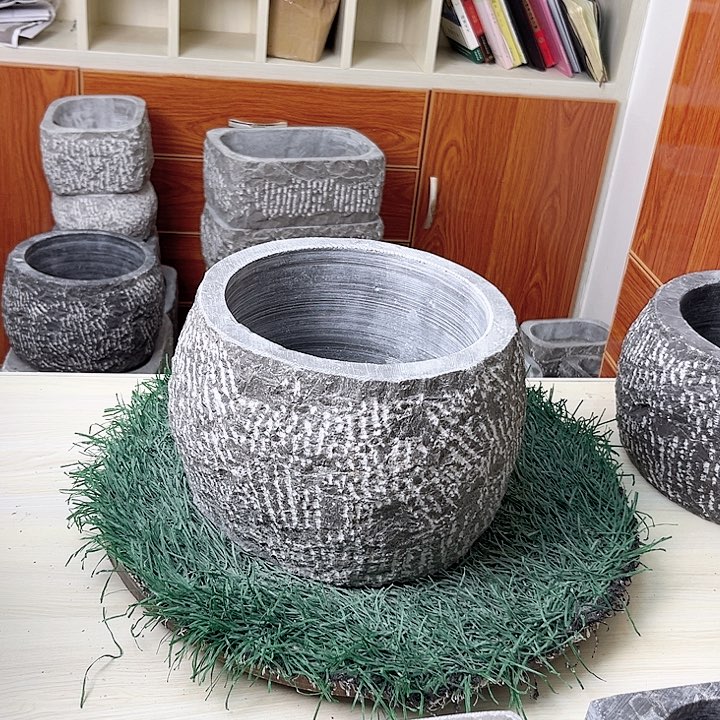 灰姑娘食材和贵州青石打造而成