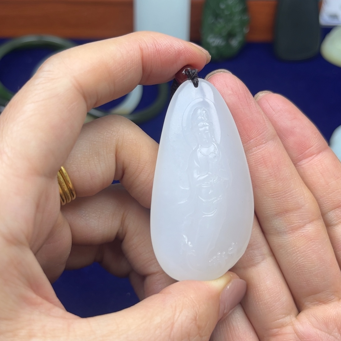 颈饰未镶嵌和田玉
