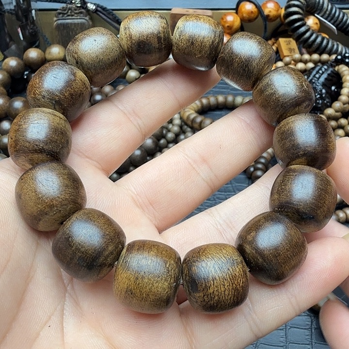 沉香沉香碎屑1,8柬埔寨菩萨棋