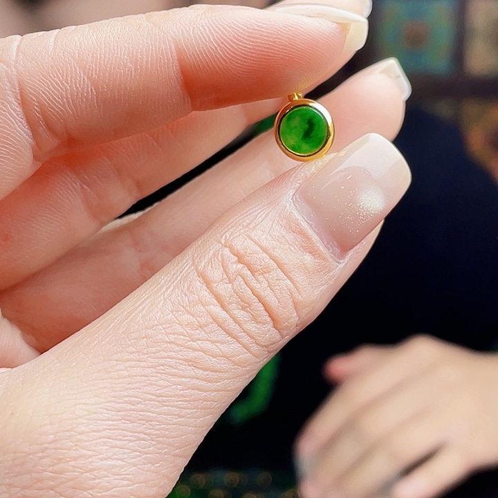 翡翠银S925镶嵌颈饰多样性