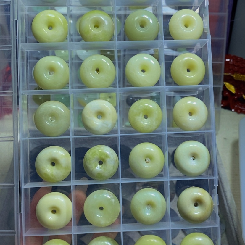 【闪购商品】蛇纹石玉其他未镶嵌175