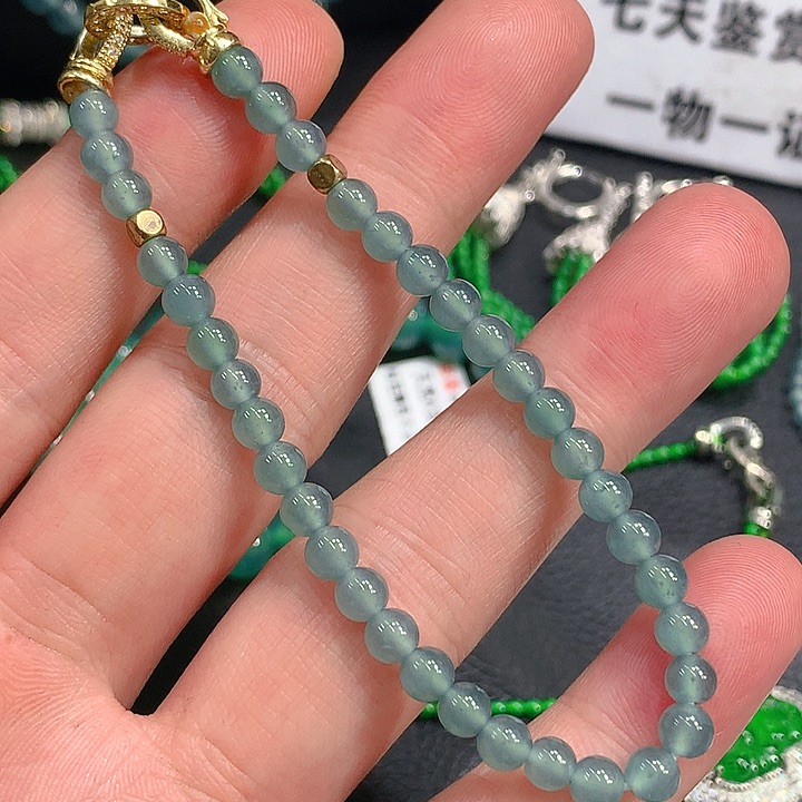 翡翠手链未镶嵌，，，