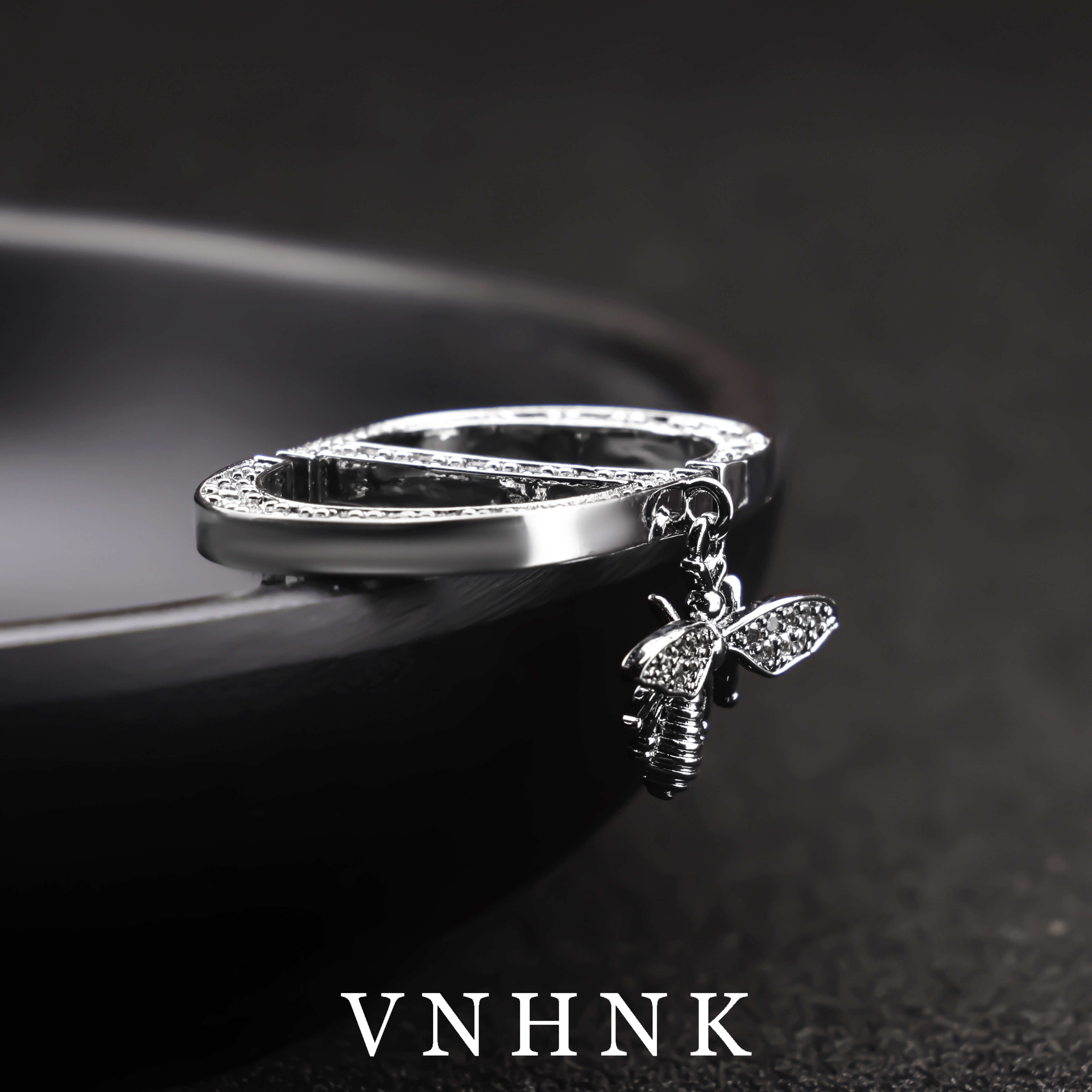 铜合金合成锆石胸针 美可儿   G78  银色精致时尚气质胸针