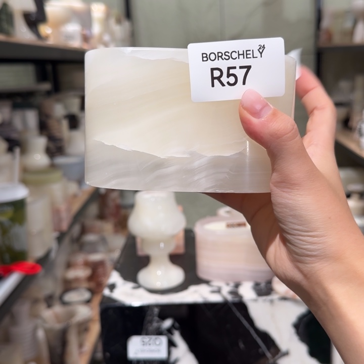 大理石r57。2个亿。