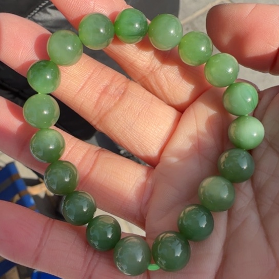 和田玉手链未镶嵌俄罗斯卡10猫眼无黑点